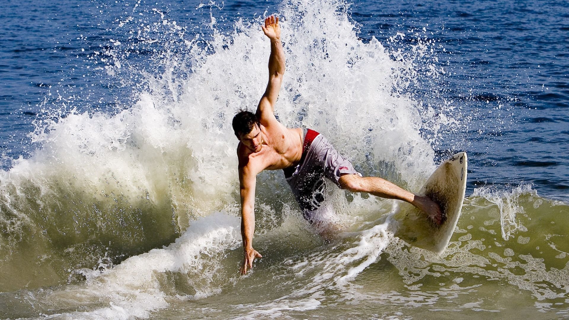 哈兰德在关键战中的表现成为胜负分水岭，哈兰德有多强