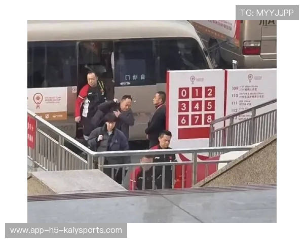 新队医团队首秀显效，伤员集中复出