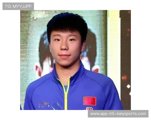 国乒连赢4场，16岁小将大比分取胜引爆赛场，国乒17岁小将