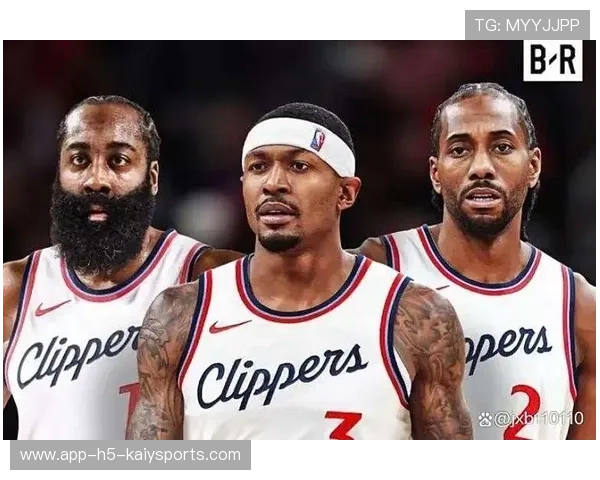 快船三巨头终于合拍了，球迷盼的场面来了，快船三巨头诞生