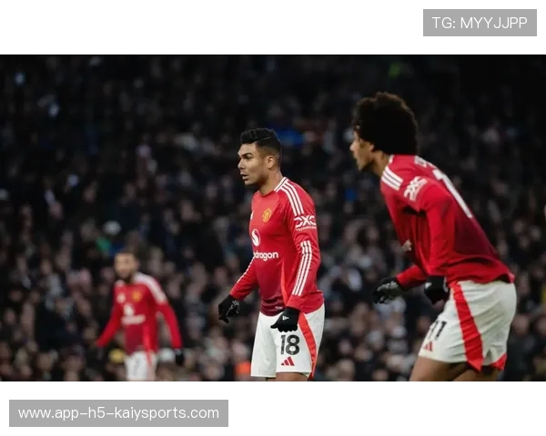 曼联再夺三连冠，卡塞米罗离队为球队带来新篇章，曼联卡罗尔